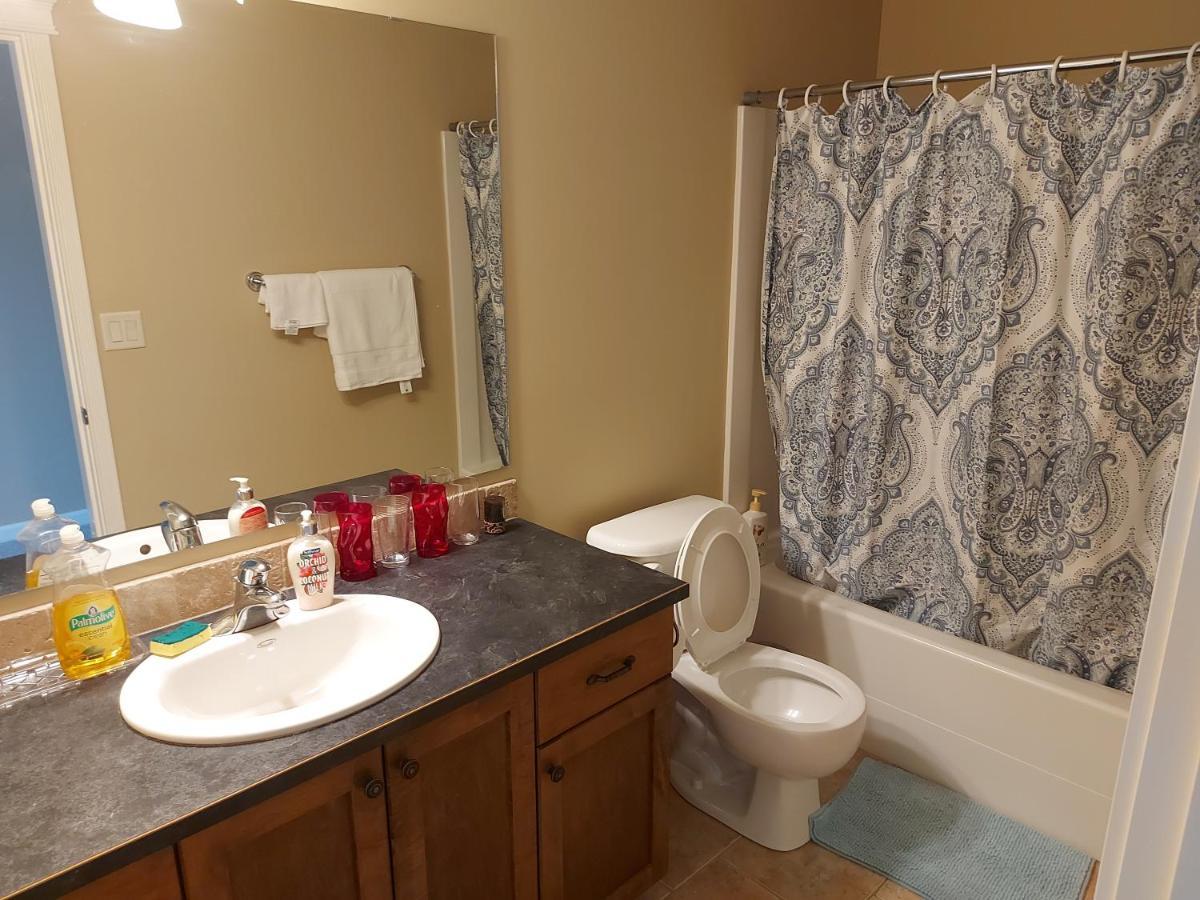 Peaceful And Spacious Lake View West Kelowna Exterior foto