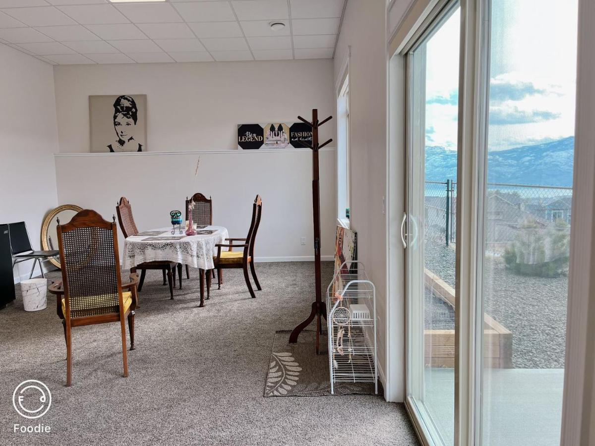 Peaceful And Spacious Lake View West Kelowna Exterior foto
